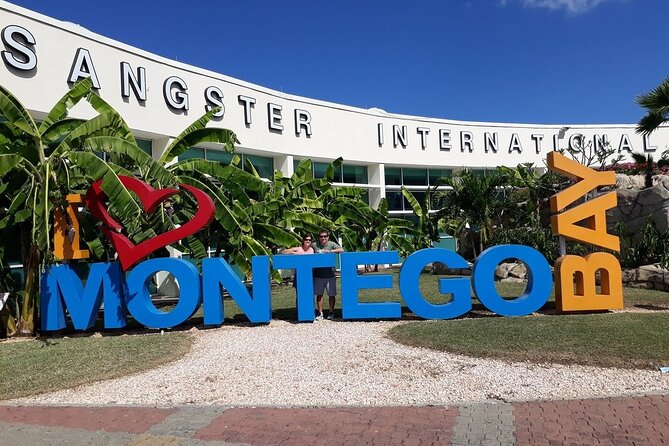 Private Airport Transfer from MBJ to Ocho Rios - The route to Ocho Rios, without forced sightseeing
