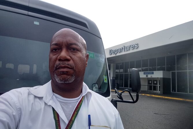 Private Airport Transfer in Montego Bay - A private vehicle instead of a shared shuttle
