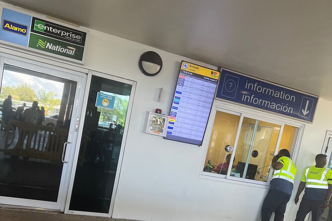 Private Airport Transfer Montego Bay hotels and Falmouth Hotels - The ride itself: comfort, water, and local conversation