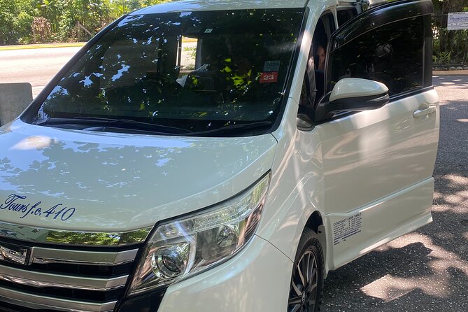 Private Airport Transfer to all resorts in Falmouth, Trelawny - What the vehicle offers during the ride