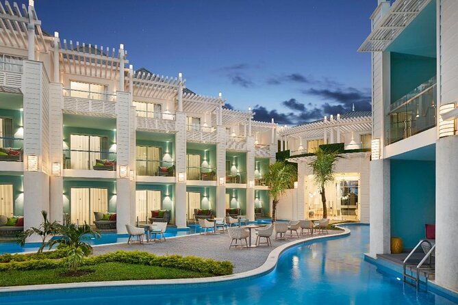 Private Airport Transfer to Azul Beach Resort Negril - Key points at a glance