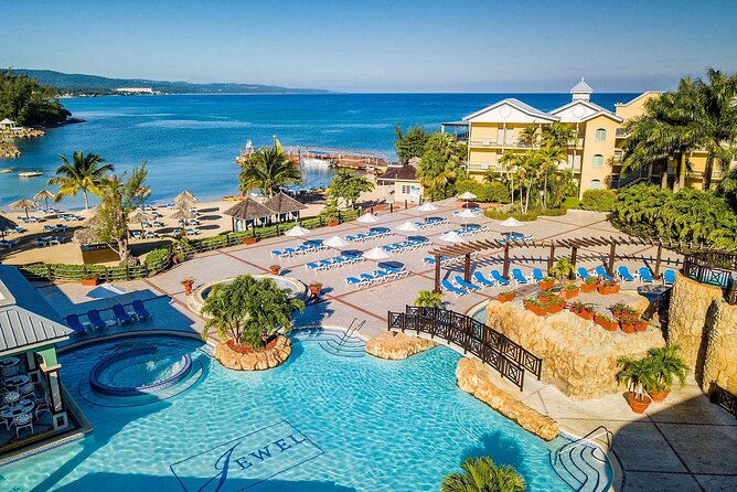 Private Airport Transfer to Jewel Paradise Cove Resort - Key points at a glance