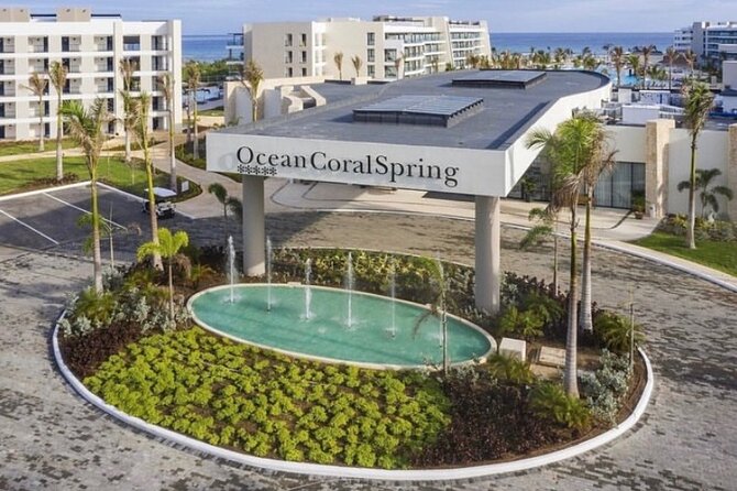Private Airport Transfer to or from Ocean Coral Spring Resort - Meeting your driver at Montego Bay Airport