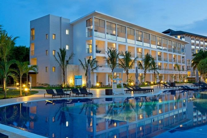 Private Airport Transfer to Royalton, Ocean Coral Spring & Excellence Oyster Bay - Key points to know before you book