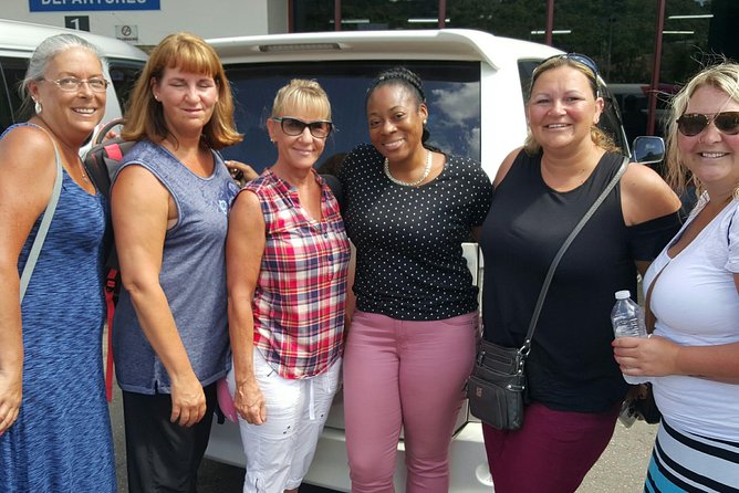Private Airport Transfers and Tours - A calm first step out of Montego Bay airport
