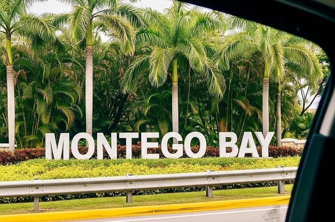 Private Airport Transfers in Montego Bay - Clean vehicles and room for luggage