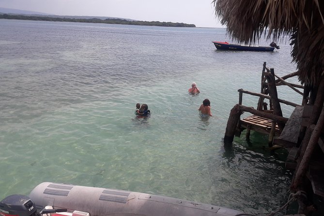 Private Appleton Estate Rum and Pelican Bar Tour from Montego Bay - Complimentary samples and the value of the estate visit