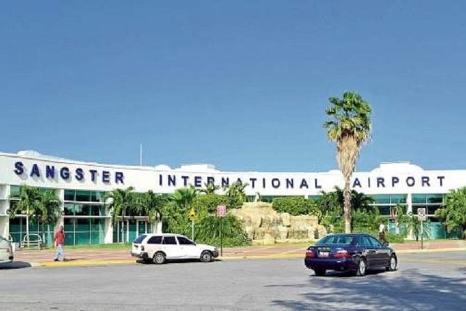Private Arrival or Departure Transfer: Norman Manley Airport to Montego Bay - Why this Jamaican transfer takes time