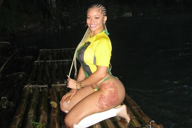 Private bamboo rafting and massage in Montego Bay - The limestone foot massage