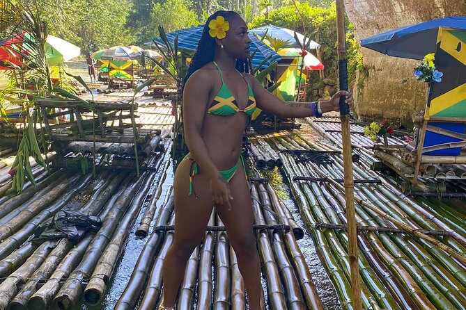 Private bamboo rafting and massage in Montego Bay - Boarding the handcrafted bamboo raft