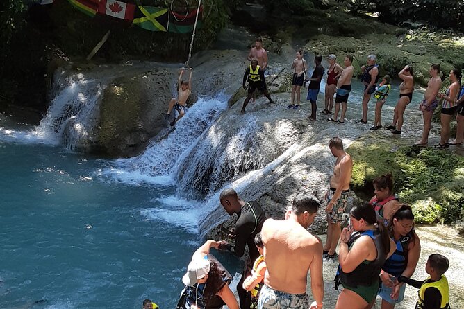 Private Combo Tour From Ocho Rios to Blue Hole and Dunn's River - Dunn’s River Falls and the 600-foot climb