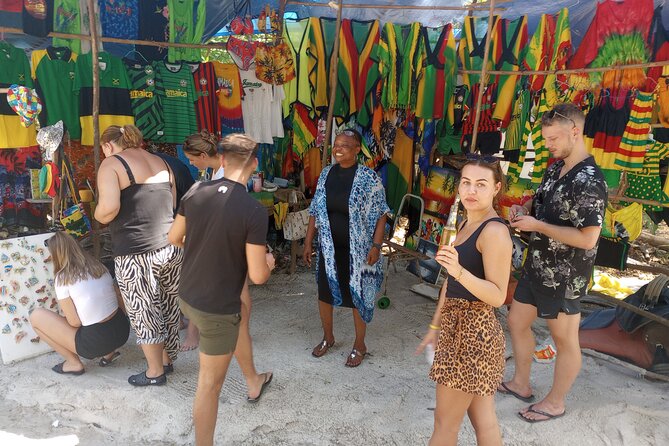 Private Dunn's River Falls, Ocho Rios Sightseeing and shopping - The guides who shape the day