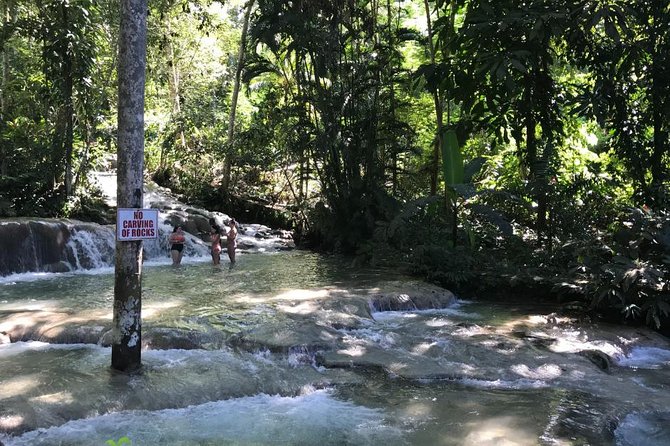 [PRIVATE] Dunn's River Falls with Entrance Fees - What to wear and bring to Dunn’s River