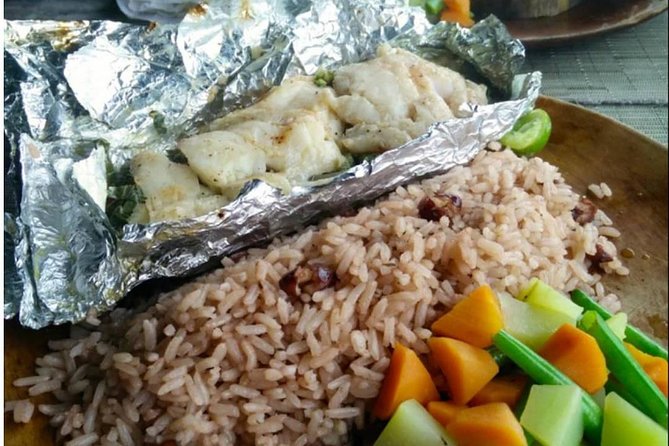 PRIVATE Food Tour of Local Jamaican Cuisine Montego Bay & Negril - The roadside fruit stop is a highlight