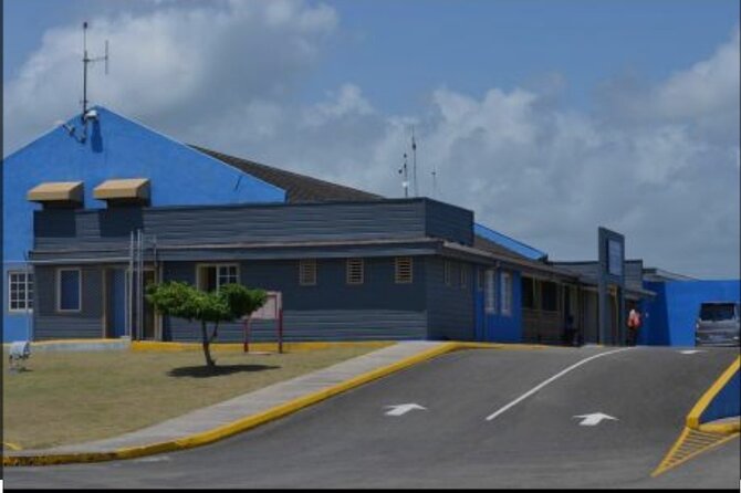 Private Ian Fleming Airport Transfer to Ocho Rios and Runaway Bay - The 30-minute trip into Ocho Rios