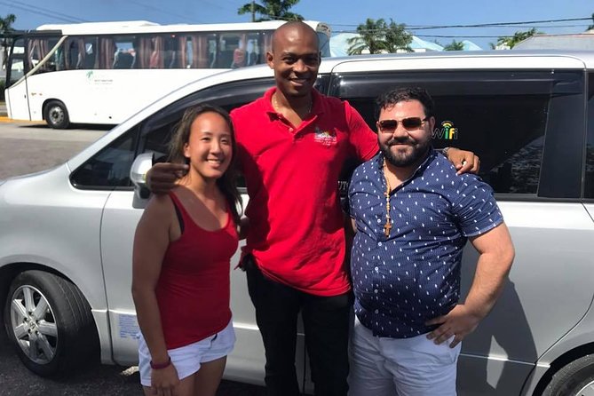 Private: Montego Bay Airport- Negril Resorts on the beach - A private ride instead of a shared shuttle