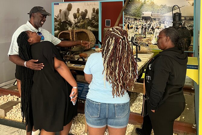 Private Montego Bay Customized Tour with Pickup and Guide - Doctor’s Cave Beach for a short swim