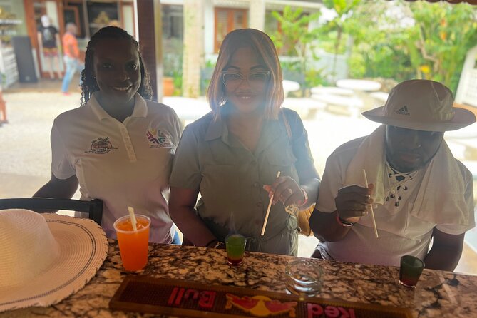 Private Montego Bay Jamaica Airport Transfer - Return transfers require careful timing