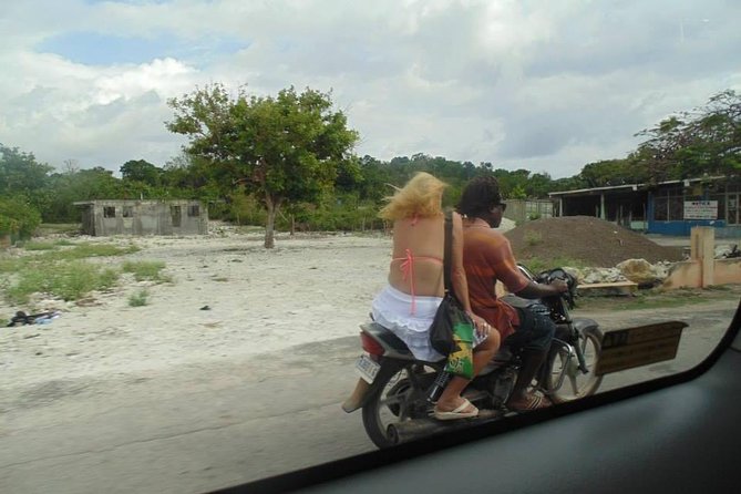 Private Negril Beach & Rick's Cafe Sunset Tour - The guides make the difference