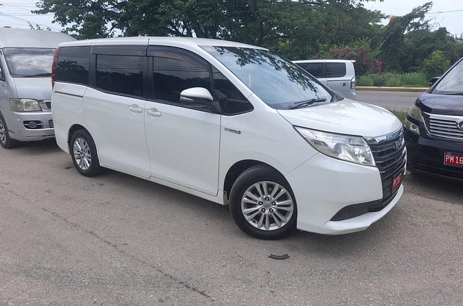 Private Negril Hotels Transfer from Montego Bay (MBJ)Airport - Why private transport can be worth the price