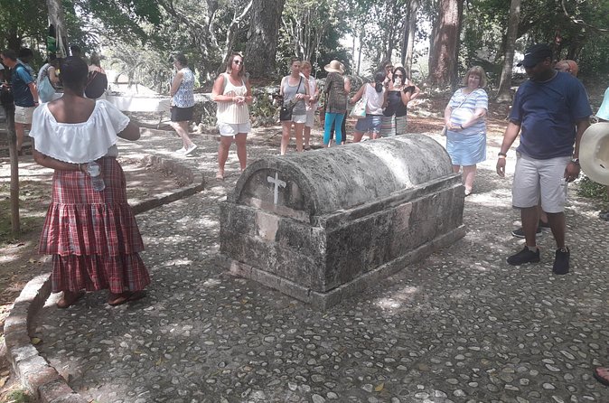 Private Rose Hall Great House Tour from Montego Bay - The optional Montego Bay Hip Strip stop