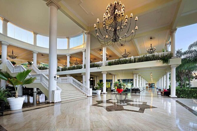 Private Sangster Airport Transfer to Grand Palladium Resort - What the Private Format Is Worth at $37 Per Person