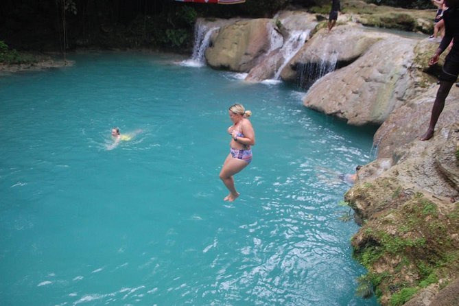 Private Tour From Ocho Rios To Blue Hole Secret Falls and Shopping - Winston and the value of having a driver-guide