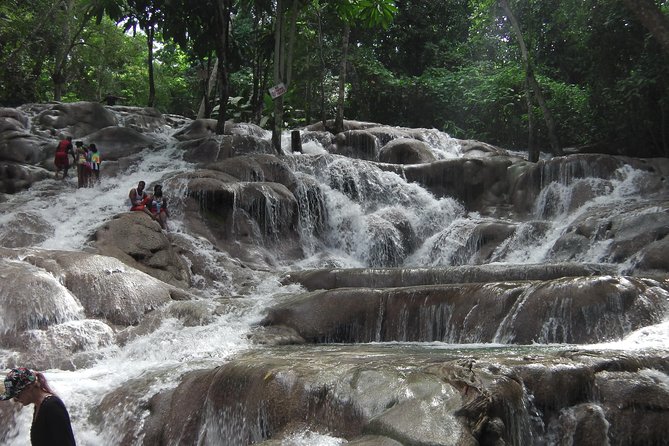 Private Tour From Ocho Rios To Dunn's River Falls - What happens at Dunn’s River Falls