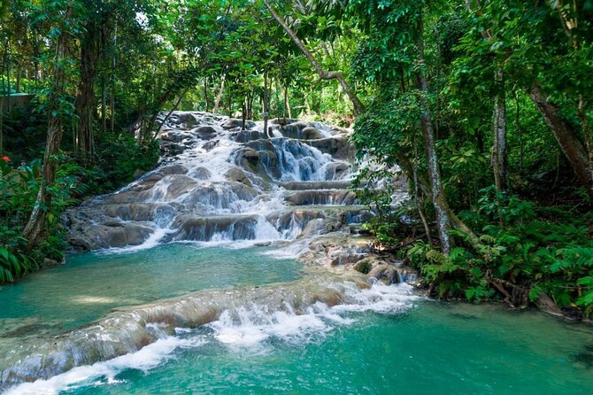 Private Tour From Ocho Rios To Dunn's River Falls - Shopping and lunch on the way back