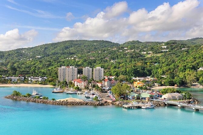 Private Tour From Runaway Bay to Ocho Rios, Blue Hole, Sightseeing and Shopping. - Sightseeing and shopping without a fixed script