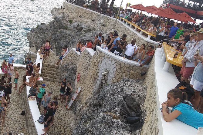 Private Tour Negril Beach and Rick's Cafe From Montego Bay - Two hours on Negril’s Seven Mile Beach