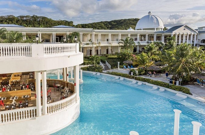Private Transfer from MBJ Airport to Grand Palladium Hotel - Booking details that matter