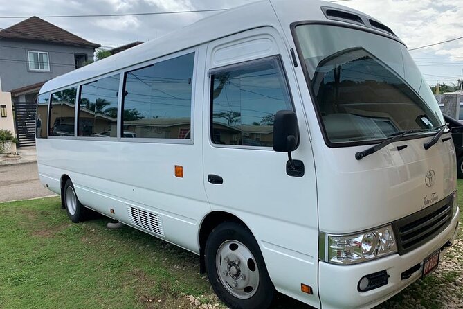 Private Transfer from Montego Bay Airport - Negril Hotels - Leaving Montego Bay Airport without the usual hassle