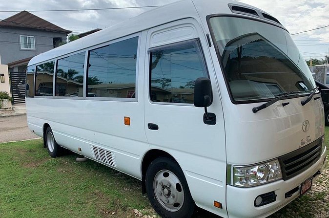 Private Transfer from Montego Bay Airport - Negril Hotels - Is this a tour or simply transportation?