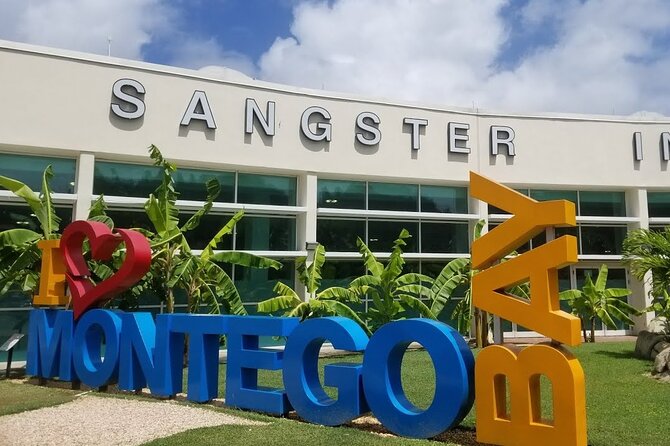 Private Transfer from Montego Bay Airport to Falmouth Area - Meeting Desmond at Sangster International Airport