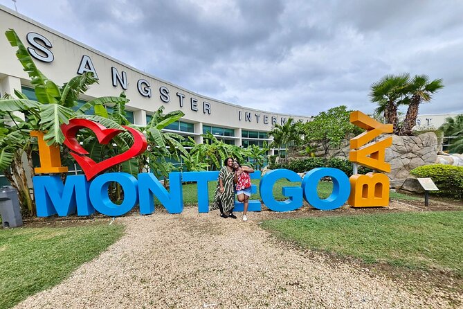 Private Transfer From Montego Bay Airport to Hotels in MontegoBay - A short ride that saves arrival time