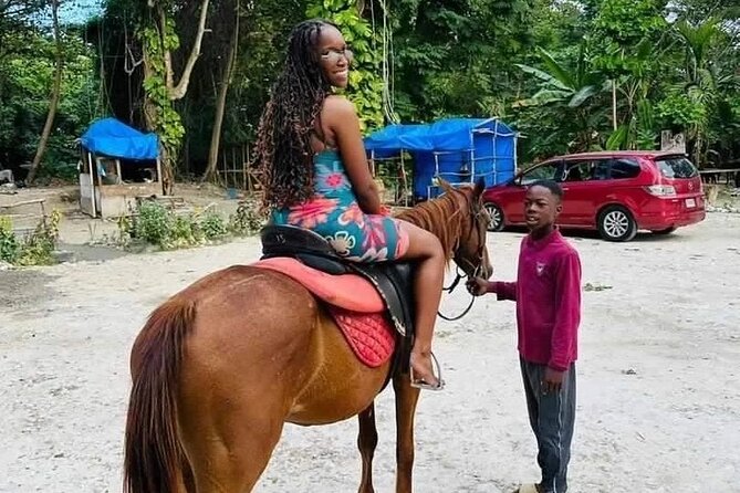 Private Transfer from Montego Bay to Dunns River Falls - Optional Stops, From Coconuts to Bamboo Rafting