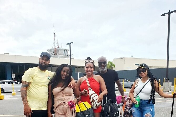 Private Transfer from Montego Bay to Negril - What the Vehicle Is Like for a Group of Six