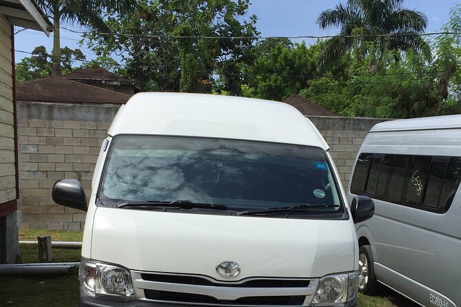 Private Transfer from Sangster Airport to Montego Bay Hotels - A Short Ride With a Local Introduction