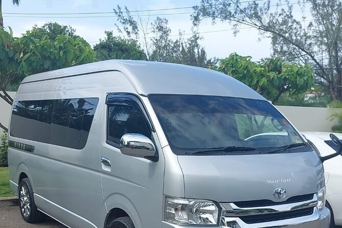 Private Transfer to Hotels in MoBay from Montego Bay Airport - A calm landing at Sangster International Airport