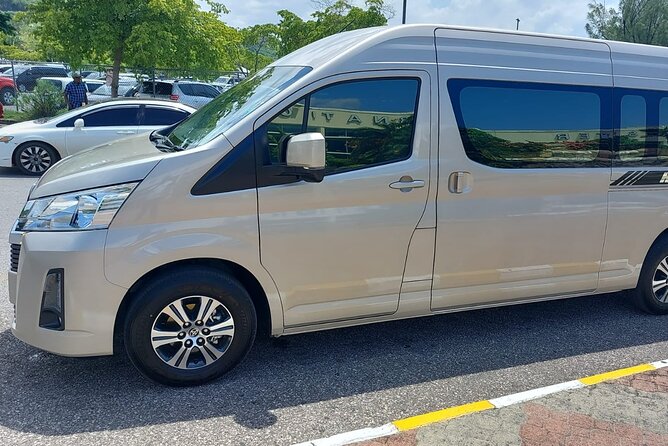 Private Transfer to Hotels in MoBay from Montego Bay Airport - What the route feels like, from terminal to accommodation