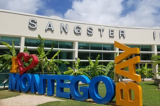 Private Transfers from Montego Bay Airport to Runaway Bay Hotels - Key points at a glance