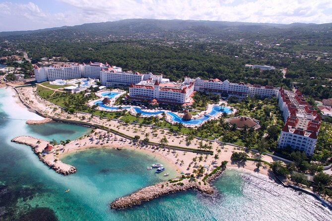 Private Transfers from Montego Bay Airport to Runaway Bay Hotels - Meeting Desmond, Desmond Jr., Winston, and the wider team