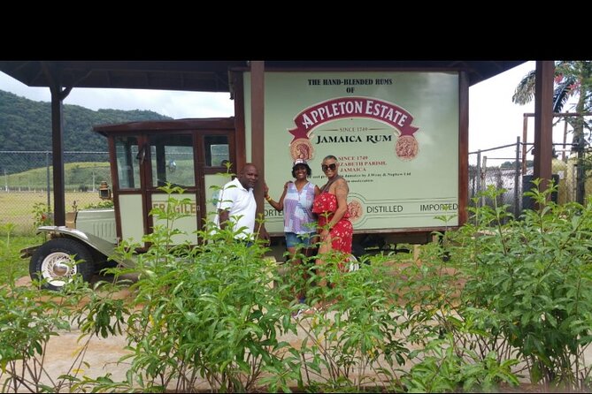 Private Transportation from Montego Bay to Appleton Estate & Pelican Bar - What makes the estate stop worth your time