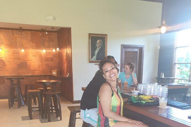 Private Transportation from Montego Bay to Appleton Estate & Pelican Bar - A 15-minute boat ride to Floyd’s Pelican Bar
