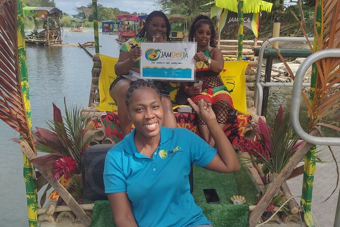Rafting and Shopping in Ocho Rios - A bamboo raft, a river, and a shopping stop
