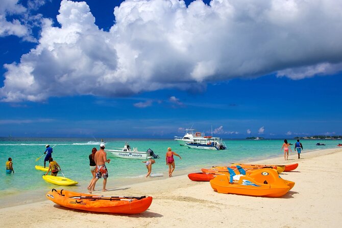 Rick s Café and Seven Mile Beach Private Tour Negril Jamaica - Should you book the Negril beach and café tour?