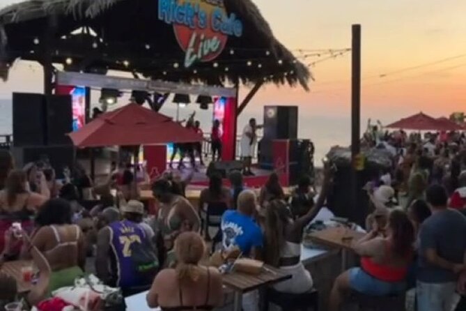 Rick's Cafe & Shopping in Negril - Cliff jumping for the brave, views for everyone