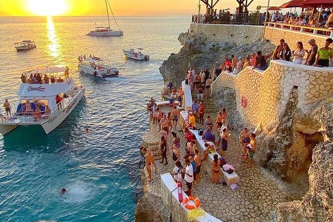Ricks cafe & 7mile Beach Tour from Montego Bay. - From Montego Bay to Negril in about six hours