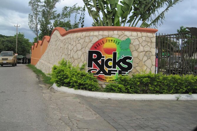 Ricks Cafe and Negril Seven Miles Beach Irie Tour - Key points to know before you book